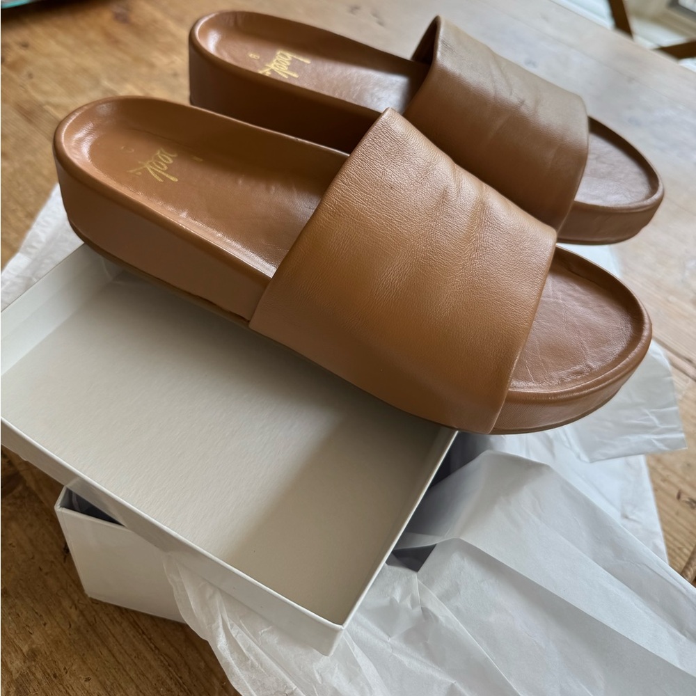 beek Tan Leather Slide Sandals